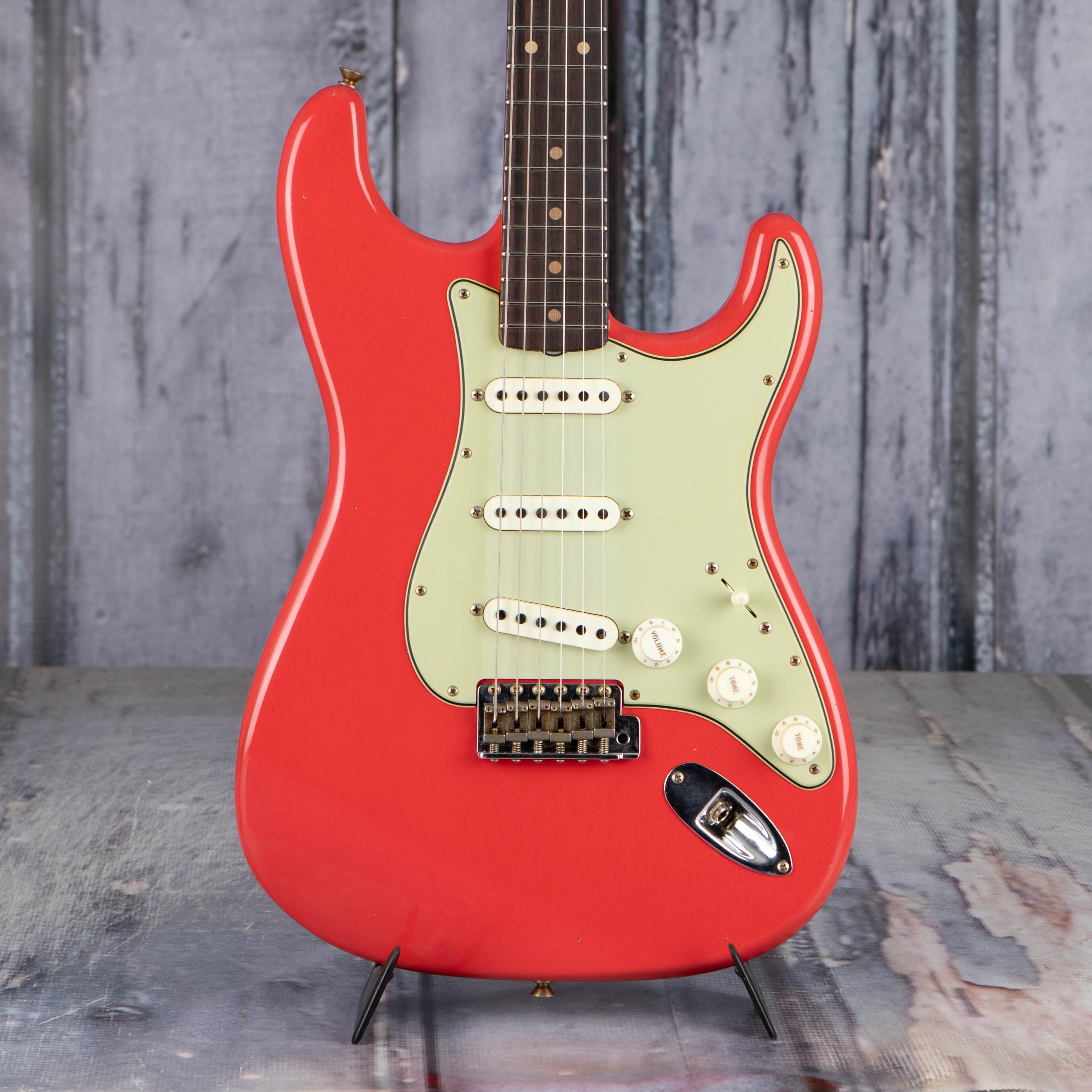 Fender Custom Shop Limited '62/'63 Stratocaster Journeyman Relic Electric  Guitar, Aged Fiesta Red