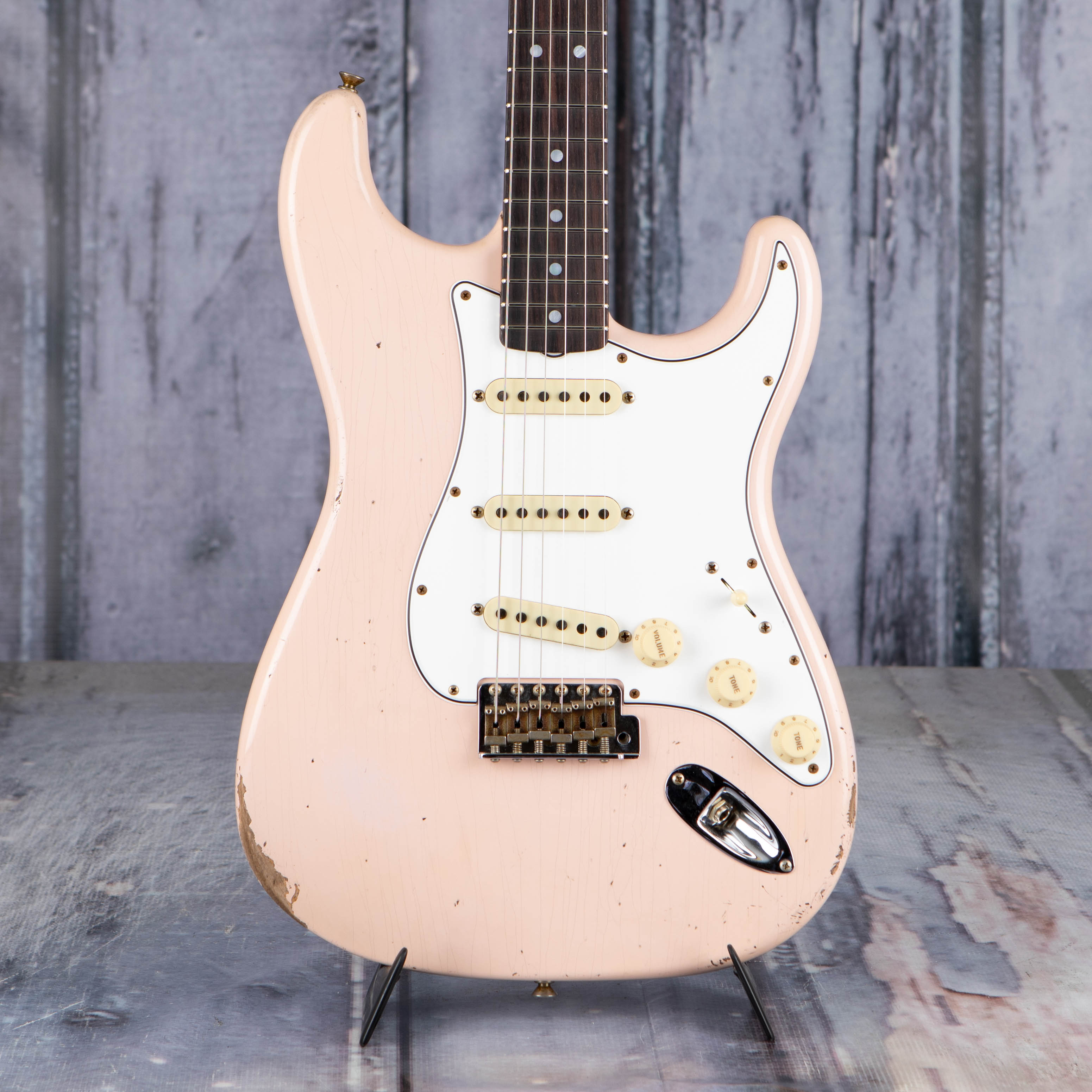 Fender Custom Shop Limited Edition 1964 Straotcaster Relic, Super Faded  Aged Shell Pink | For Sale | Replay Guitar Exchange