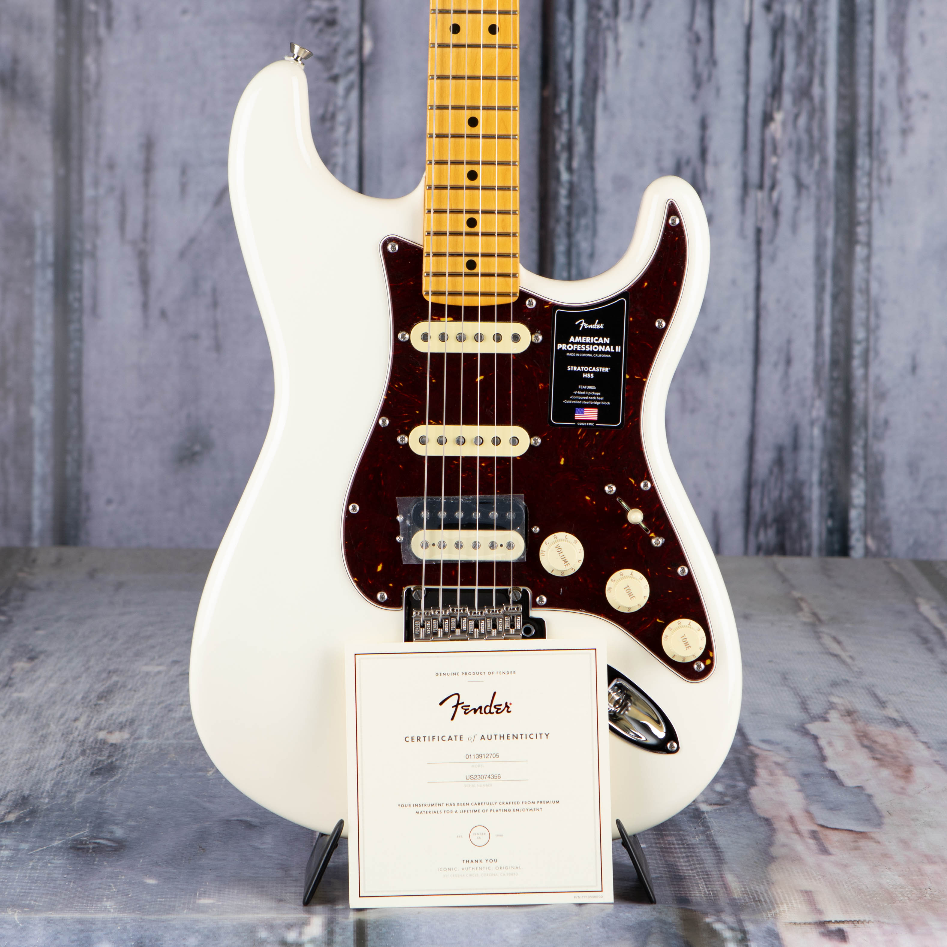 Fender American Professional II Stratocaster, HSS, Olympic White 