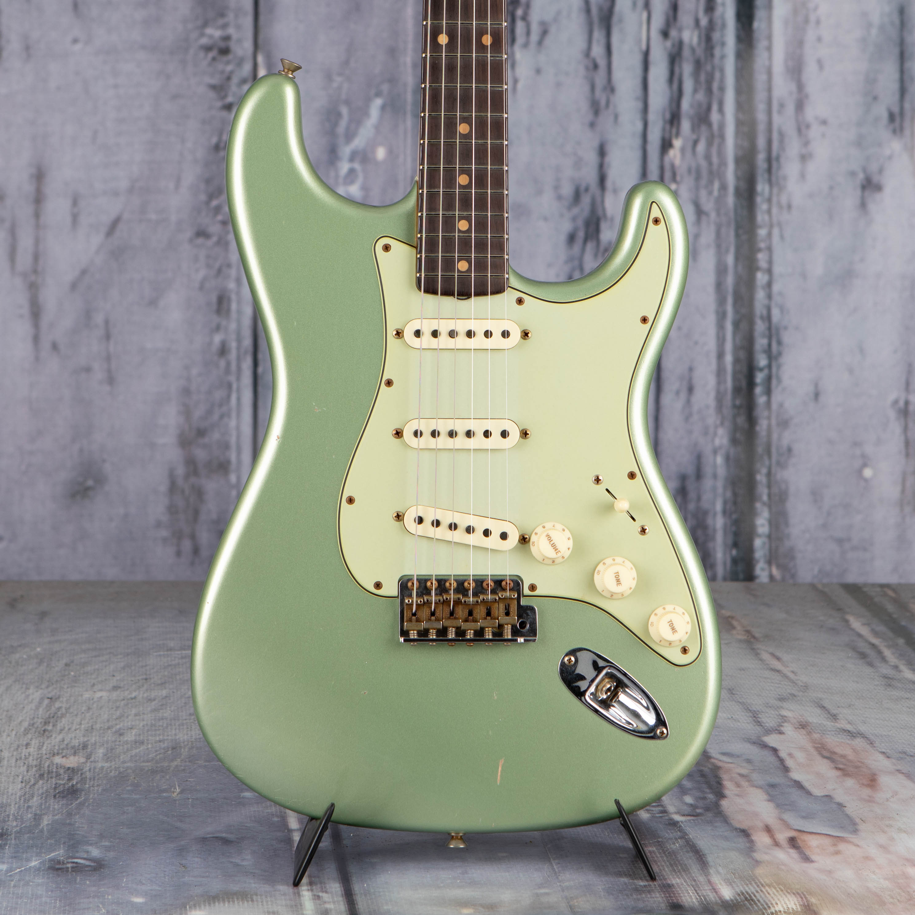 Fender Custom Shop 1959 Stratocaster Journeyman Relic Electric Guitar, Faded Aged Sage Green Metallic, front closeup