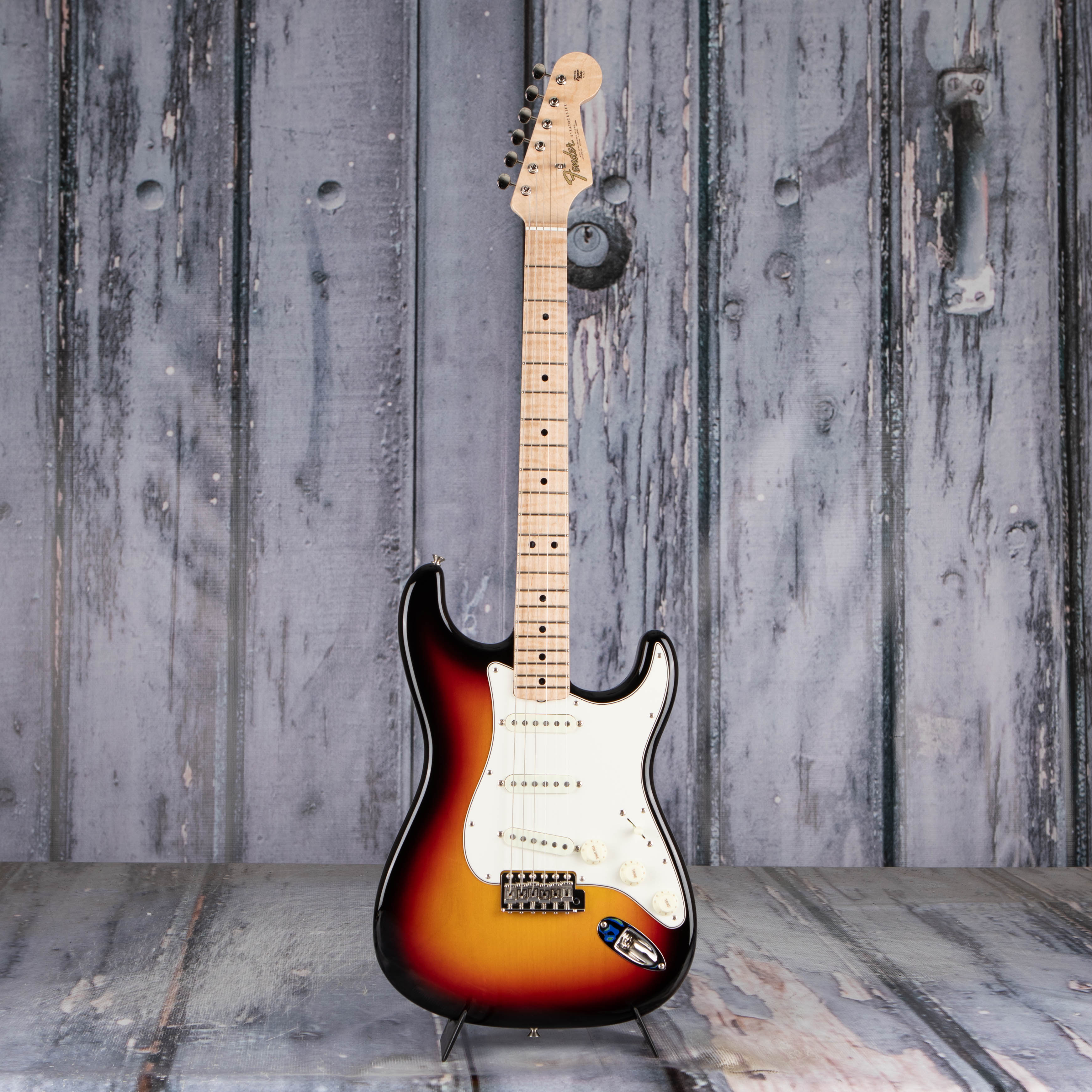 Fender Custom Shop Limited 1965 Stratocaster NOS Electric Guitar, Target 3-Tone Sunburst, front