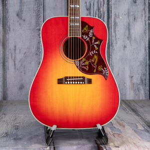 Gibson Custom Shop Hummingbird Standard Quilt Acoustic/Electric Guitar, Vintage Cherry Sunburst, front closeup