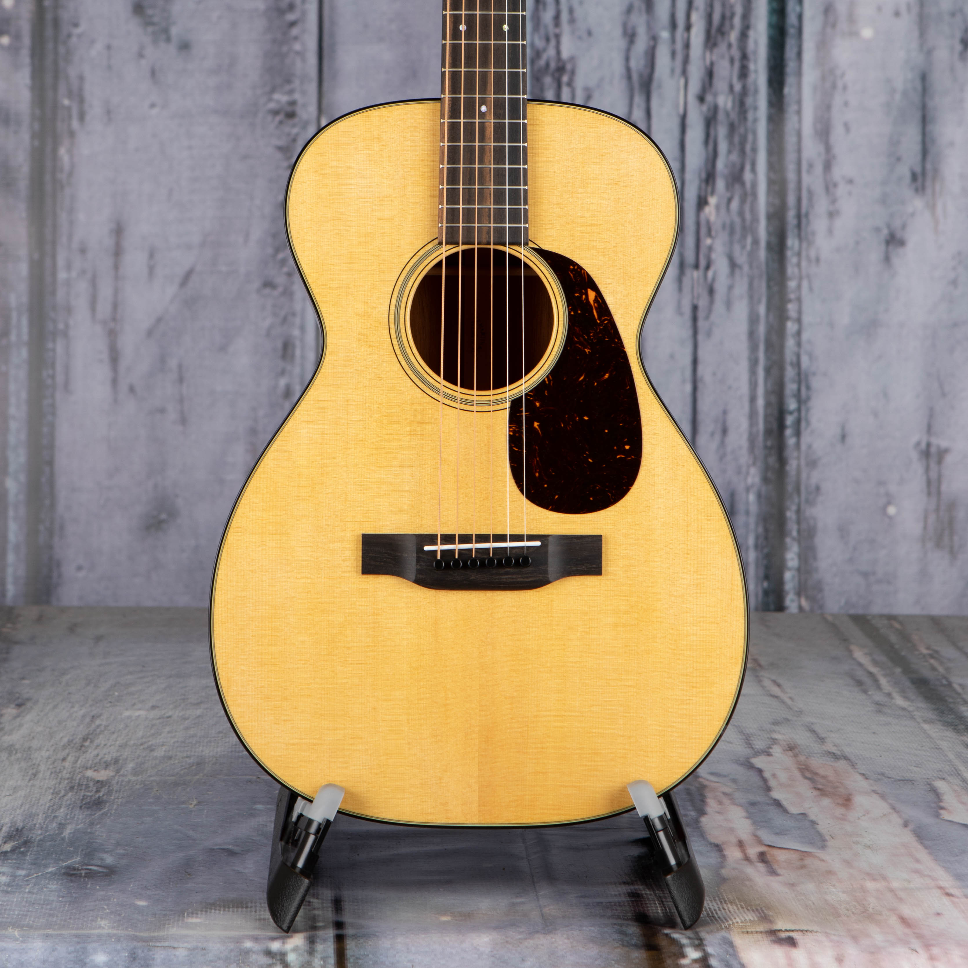 Martin 0-18 Acoustic Guitar, Natural, front closeup