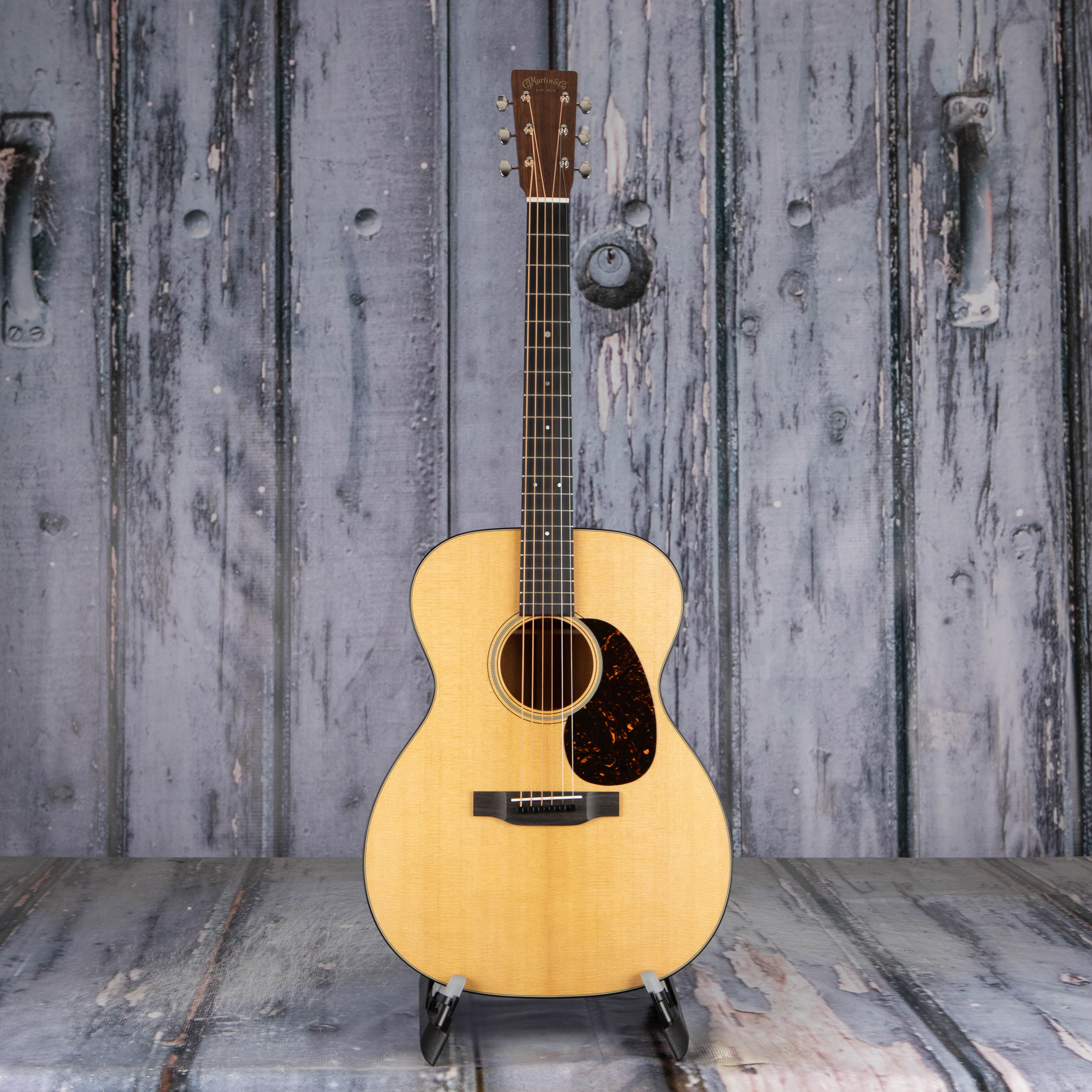 Martin 000-18 Acoustic Guitar, Natural, front