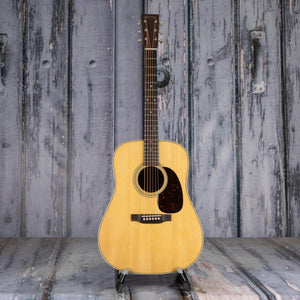 Martin D-28 Standard Acoustic Guitar, Natural, front