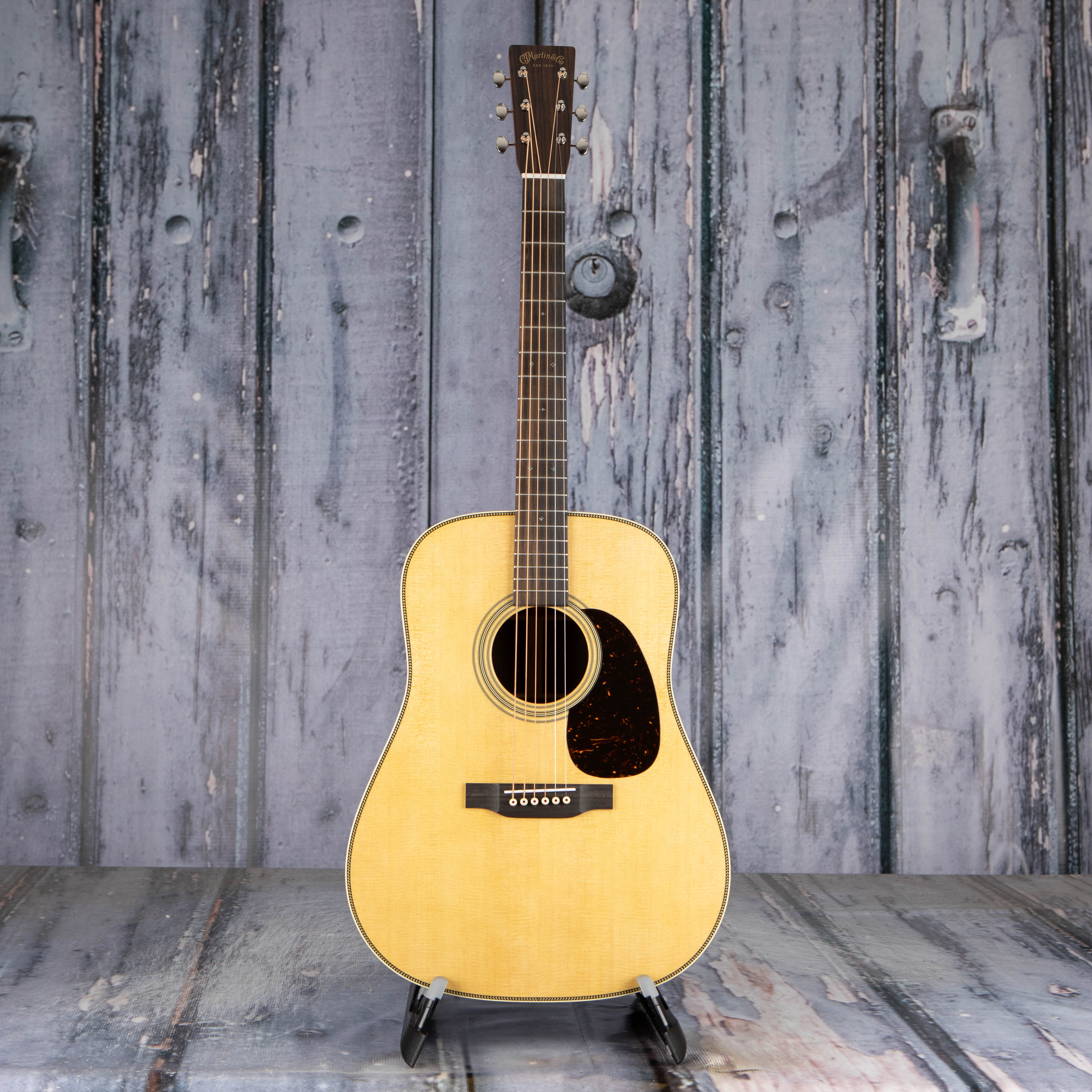 Martin HD-28, Natural