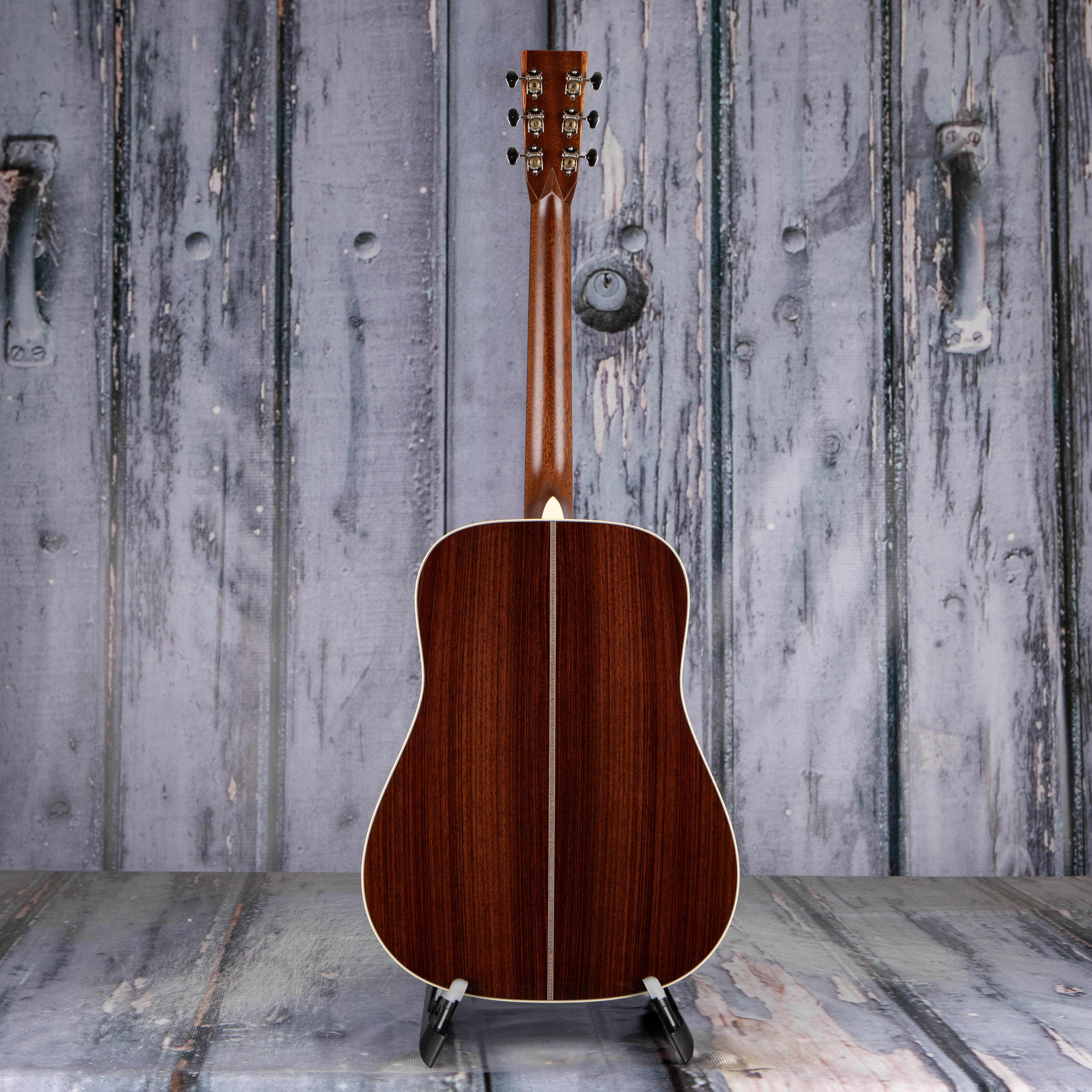 Martin HD-28, Natural