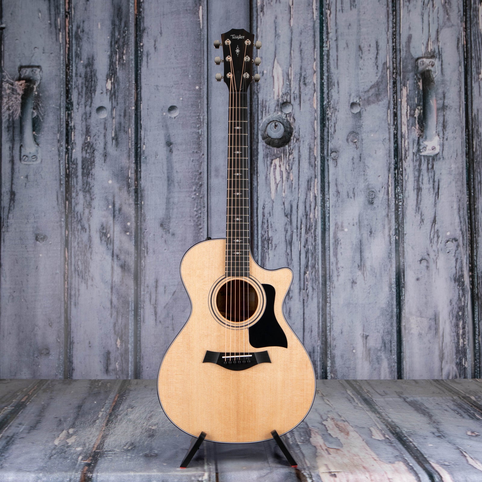 Taylor 314e V-Class Grand Auditorium Acoustic-Electric Guitar Natural