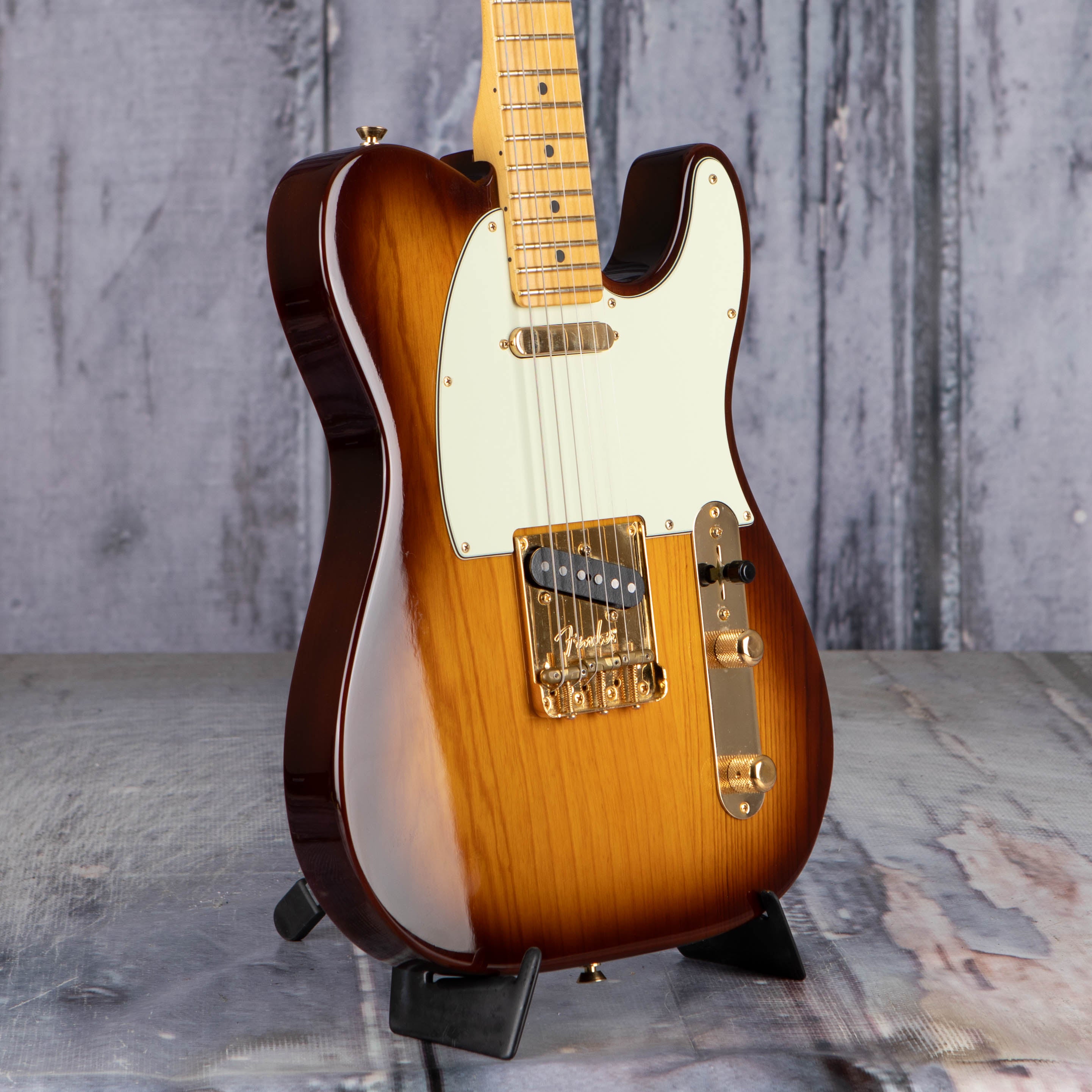 Used Fender 75th Anniversary Telecaster Electric Guitar, 2021, 2-Tone Sunburst, angle