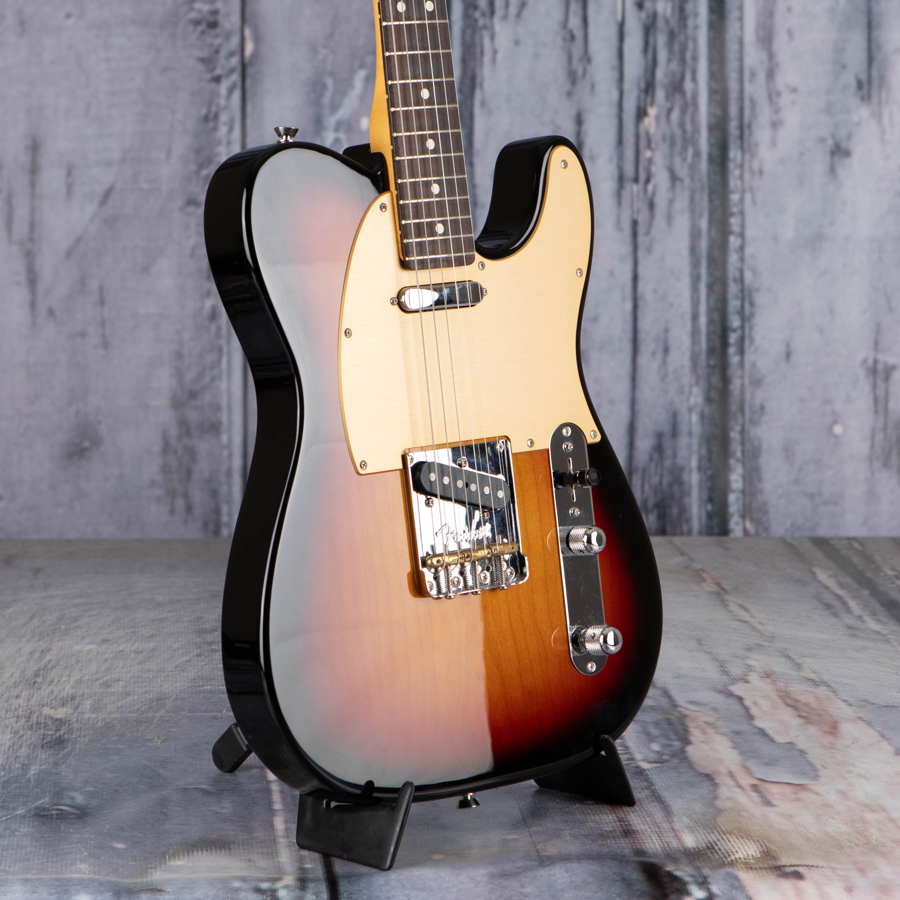 Used Fender American Professional II Telecaster Electric Guitar, 2023, 3-Color Sunburst, angle