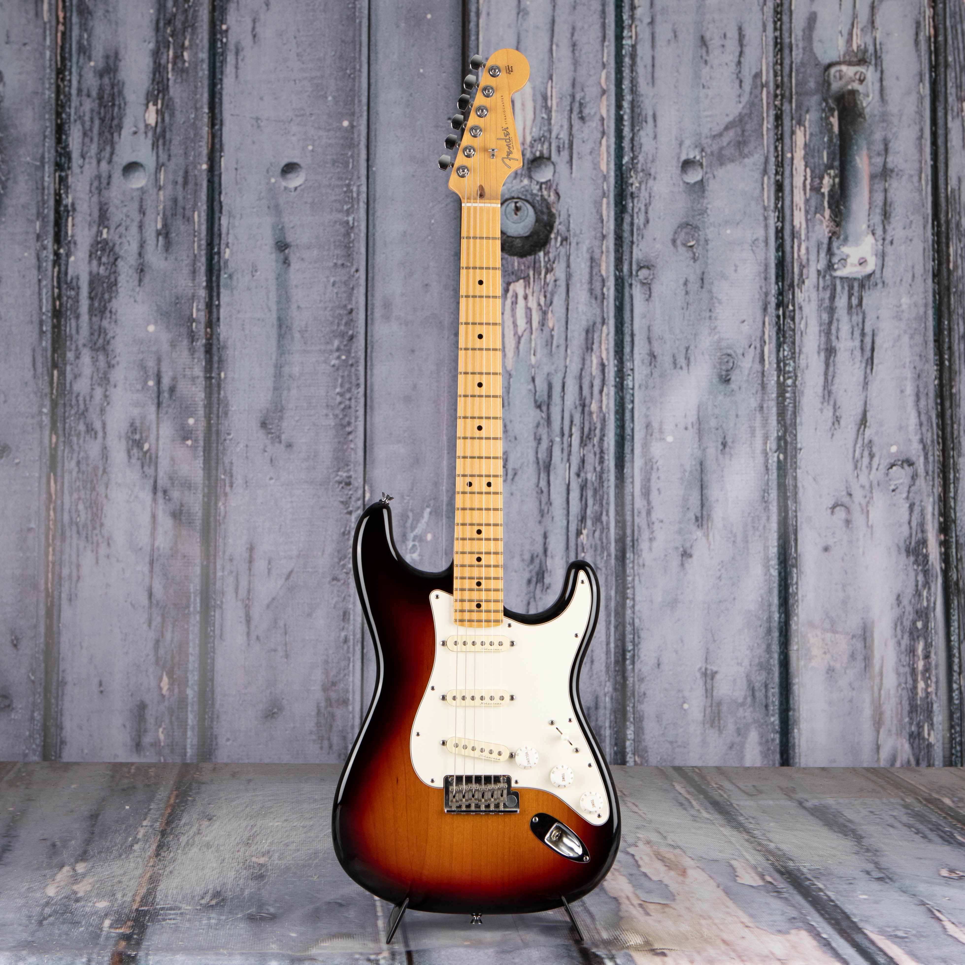 Used Fender American Standard Stratocaster Electric Guitar, 2011, 3-Tone Sunburst, front