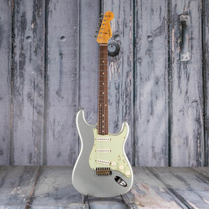 Used Fender Custom Shop Wildwood 10 1961 Stratocaster Journeyman Relic Electric Guitar, 2022, Faded Inca Silver Relic, front