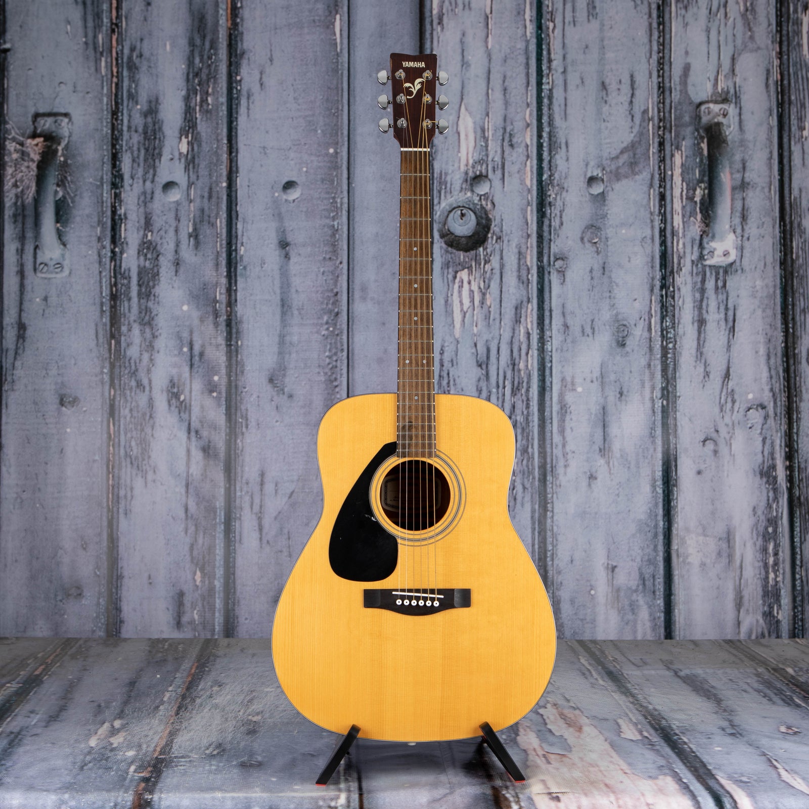 Second hand left handed acoustic deals guitar