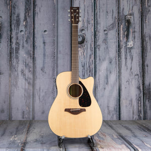 Yamaha FGX800C Dreadnought Cutaway Acoustic/Electric Guitar, Natural, front