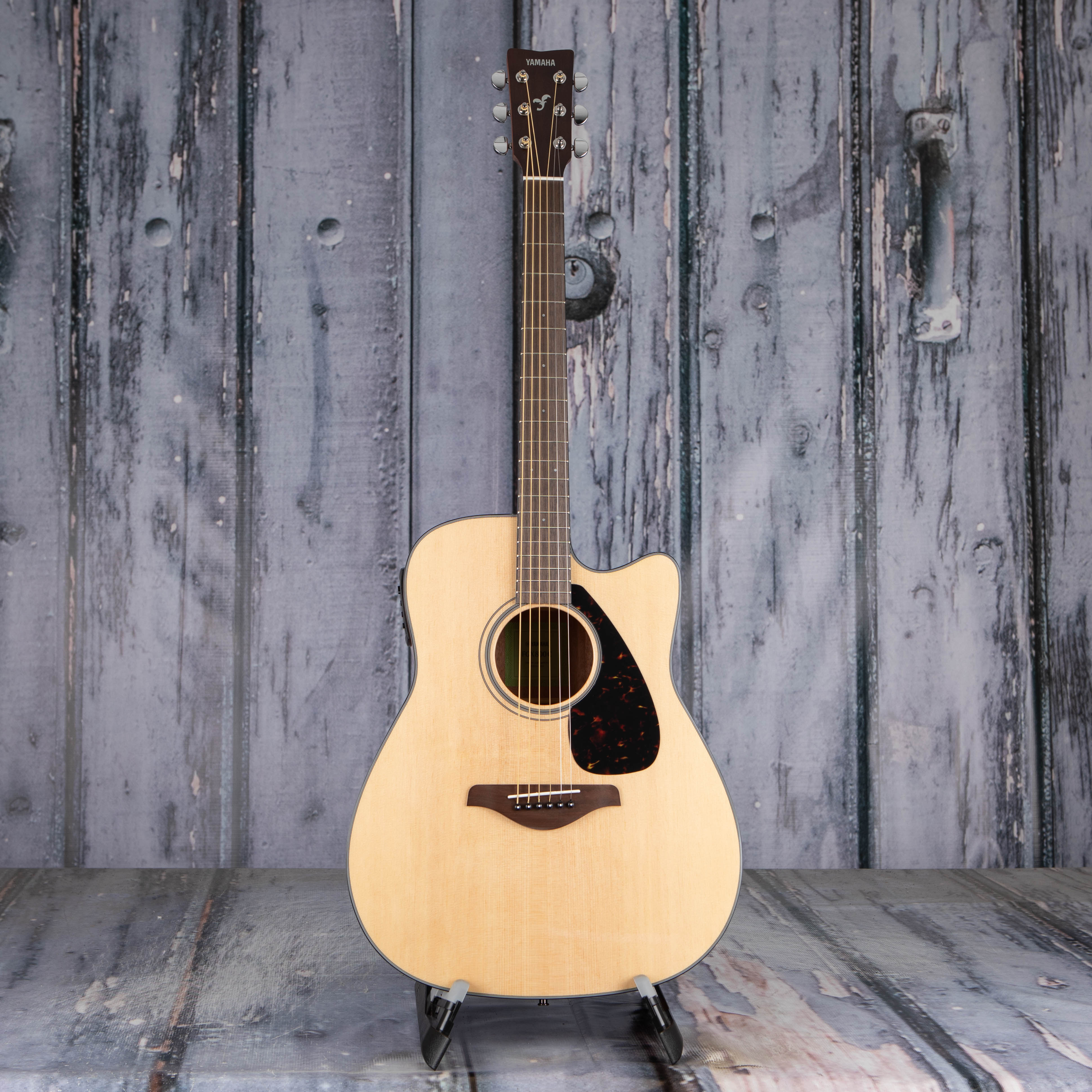 Yamaha FGX800C Dreadnought Cutaway Acoustic/Electric Guitar, Natural, front