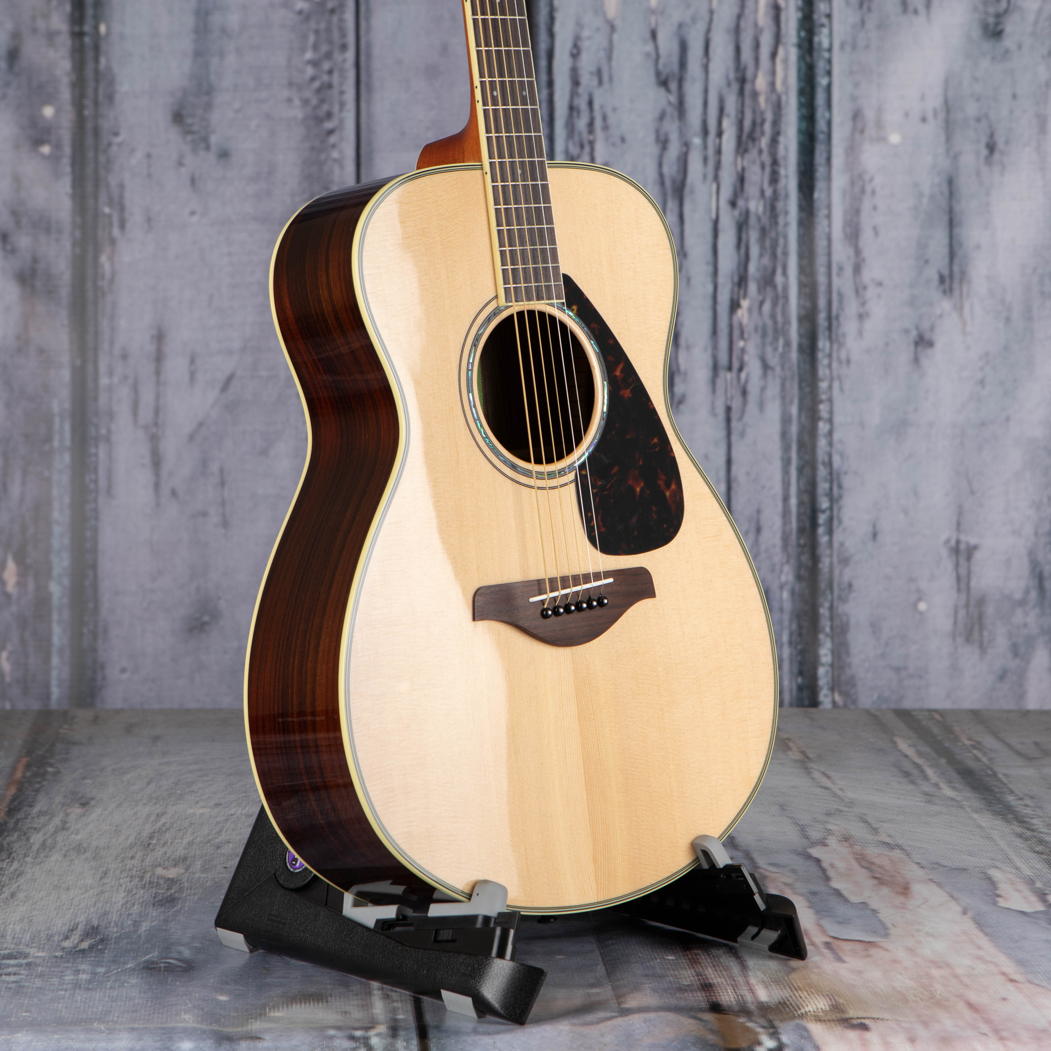 Yamaha FS830 Concert Acoustic Guitar, Natural, angle