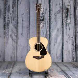 Yamaha FS830 Concert Acoustic Guitar, Natural, front