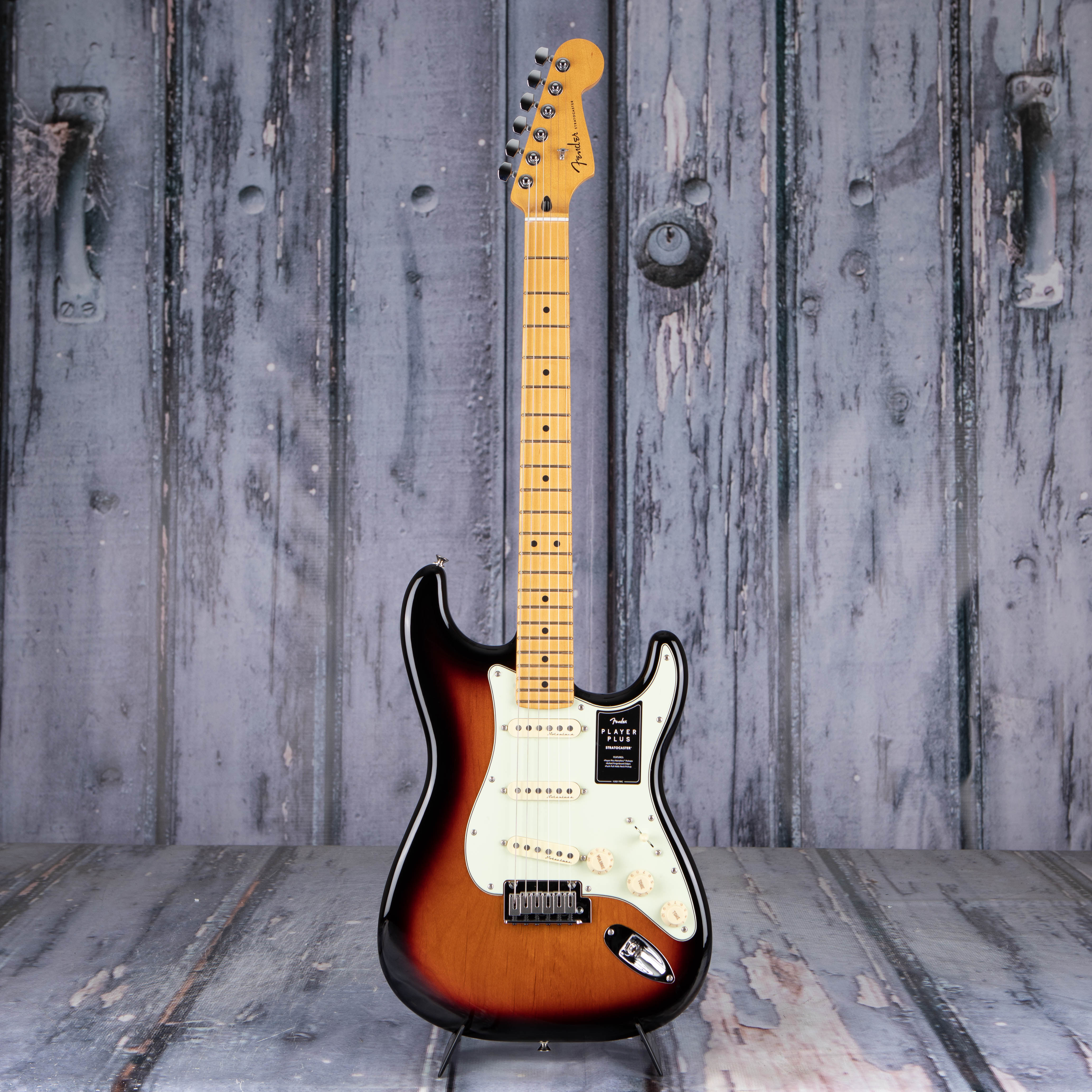 Fender Player Plus Stratocaster, 3-Color Sunburst *Demo Model*