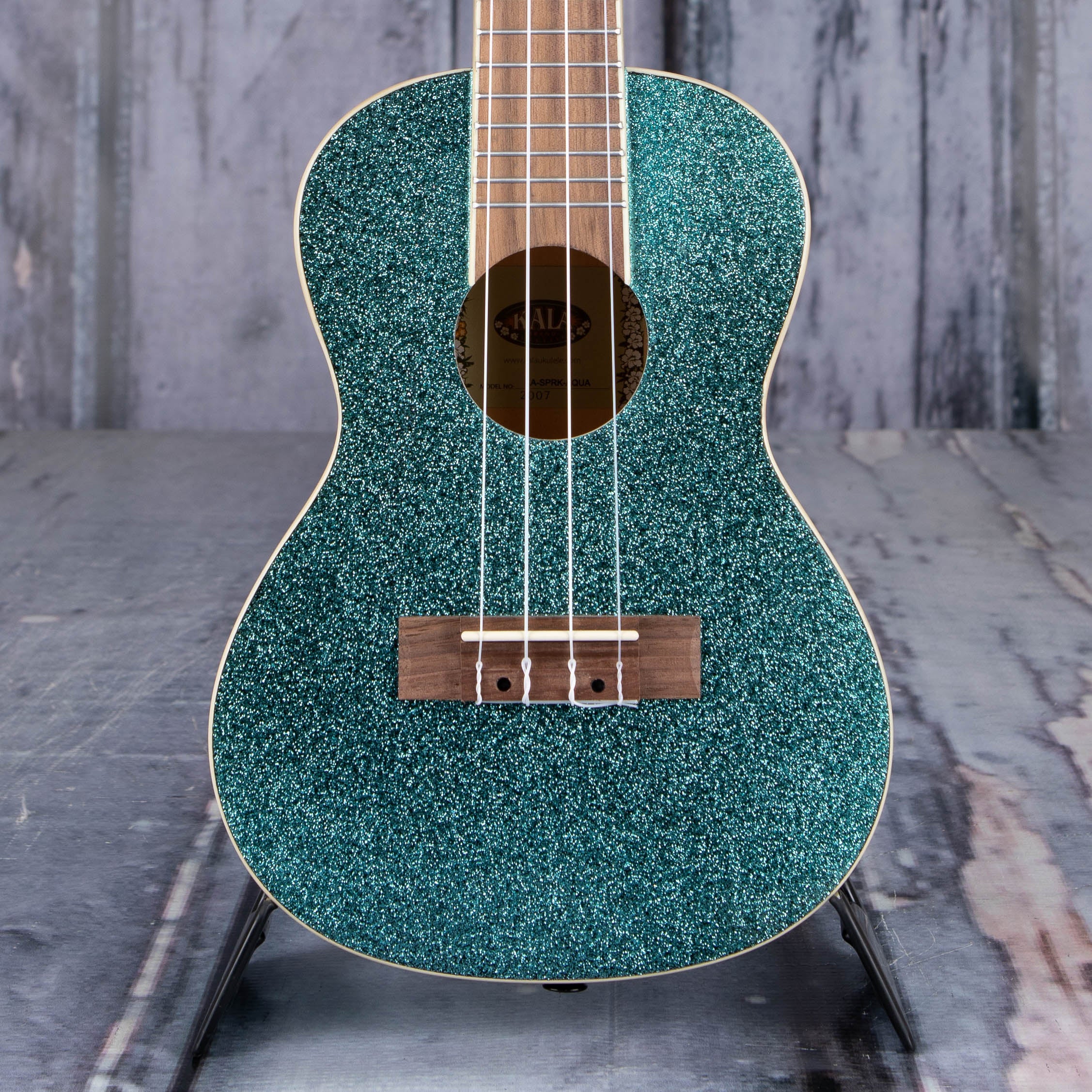 Kala Sparkle Series Concert Ukulele, Rhapsody In Blue, front closeup