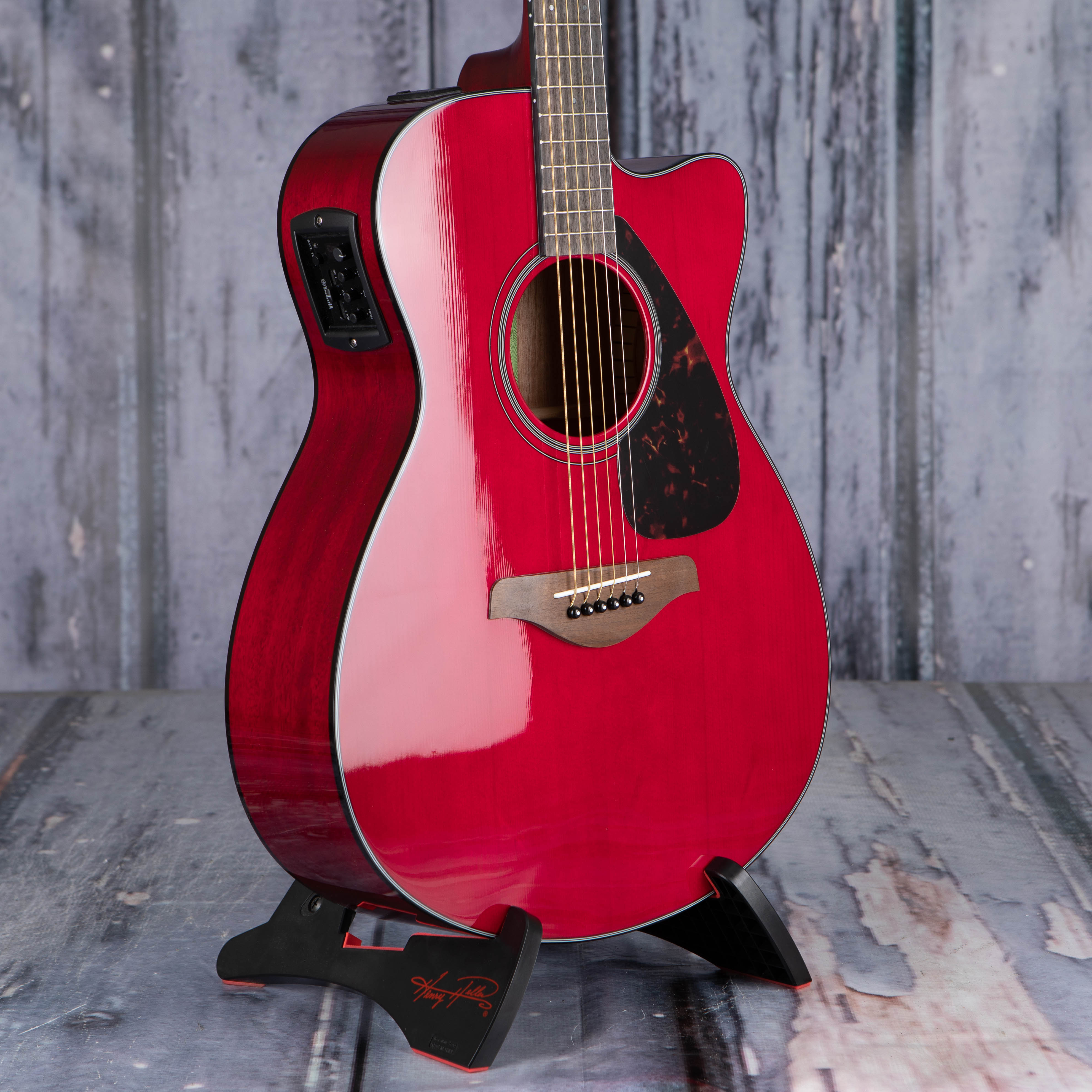 Yamaha FSX800C Concert Cutaway Acoustic/Electric Guitar, Ruby Red, angle